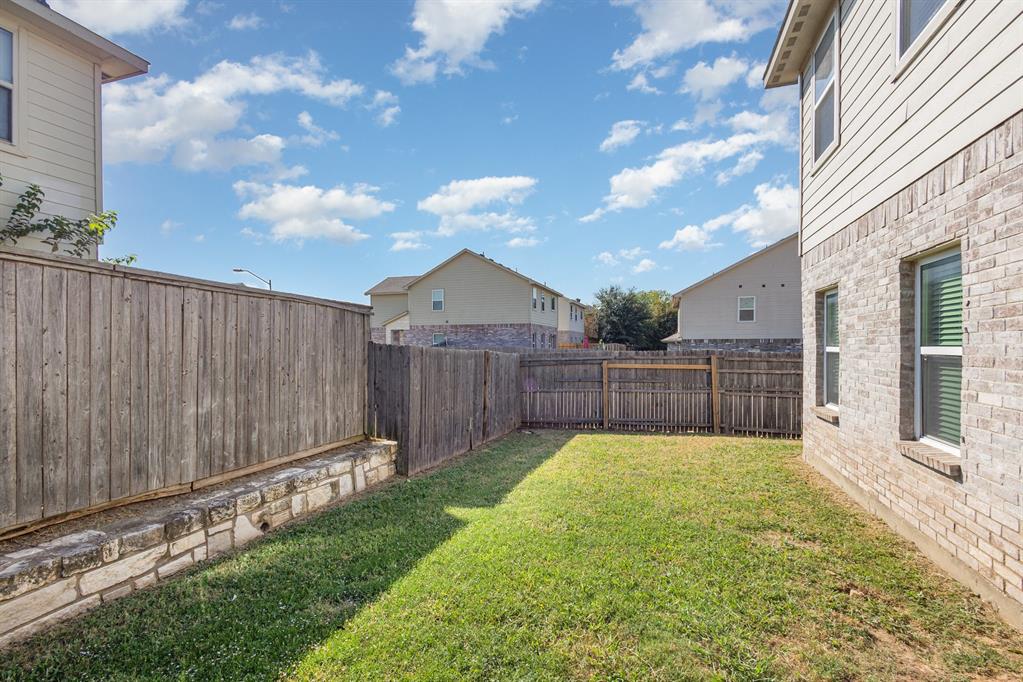 Parkway Village 02 - Residential