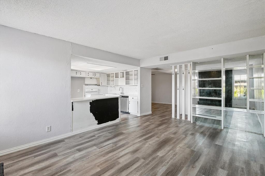 Woodhaven Twnhse Rev - Residential