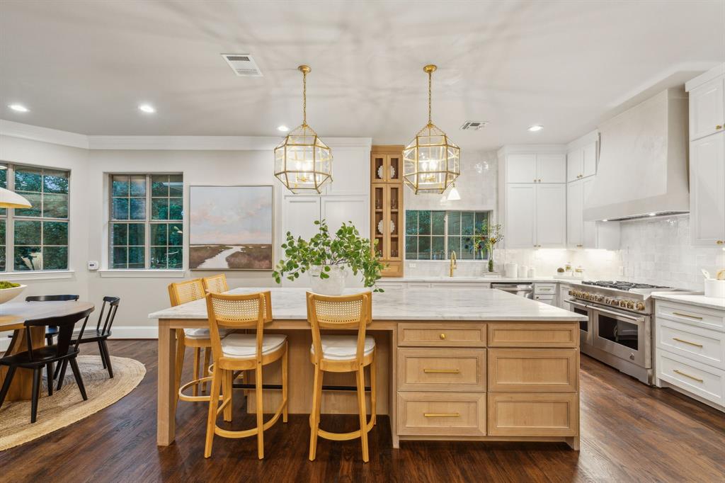 549 Round Hollow Lane