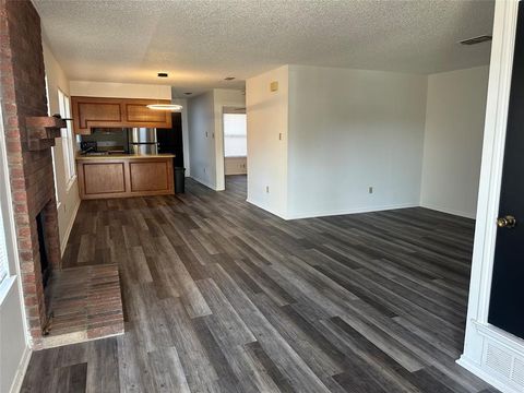 6737 Glenbrook Lane Fort Worth TX 76133