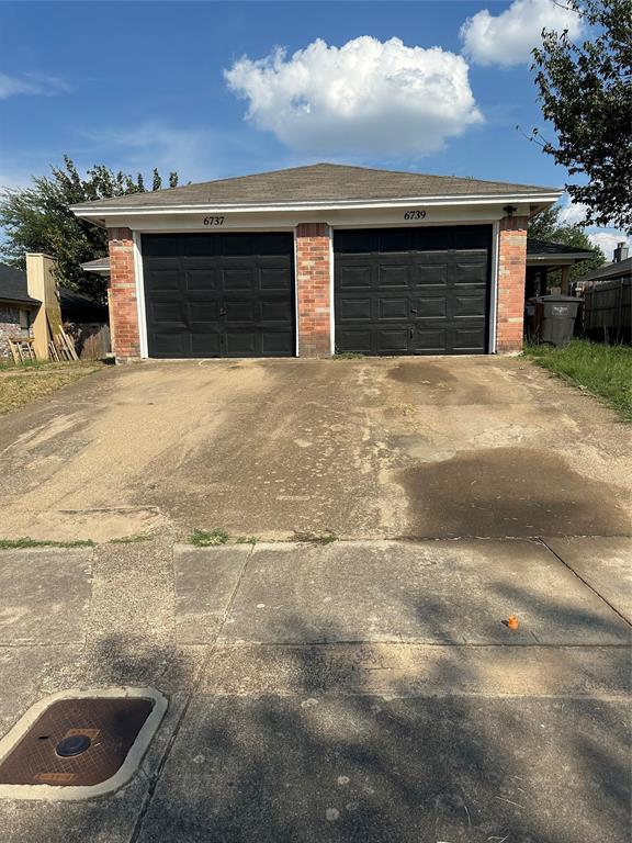 6737 Glenbrook Lane