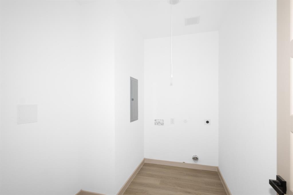 Runaway Bay Unit 5 - Residential