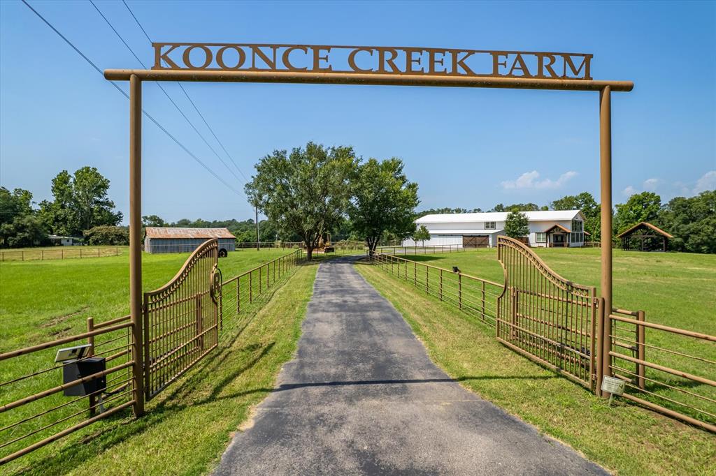 131 VZ COUNTY ROAD 1121 Road