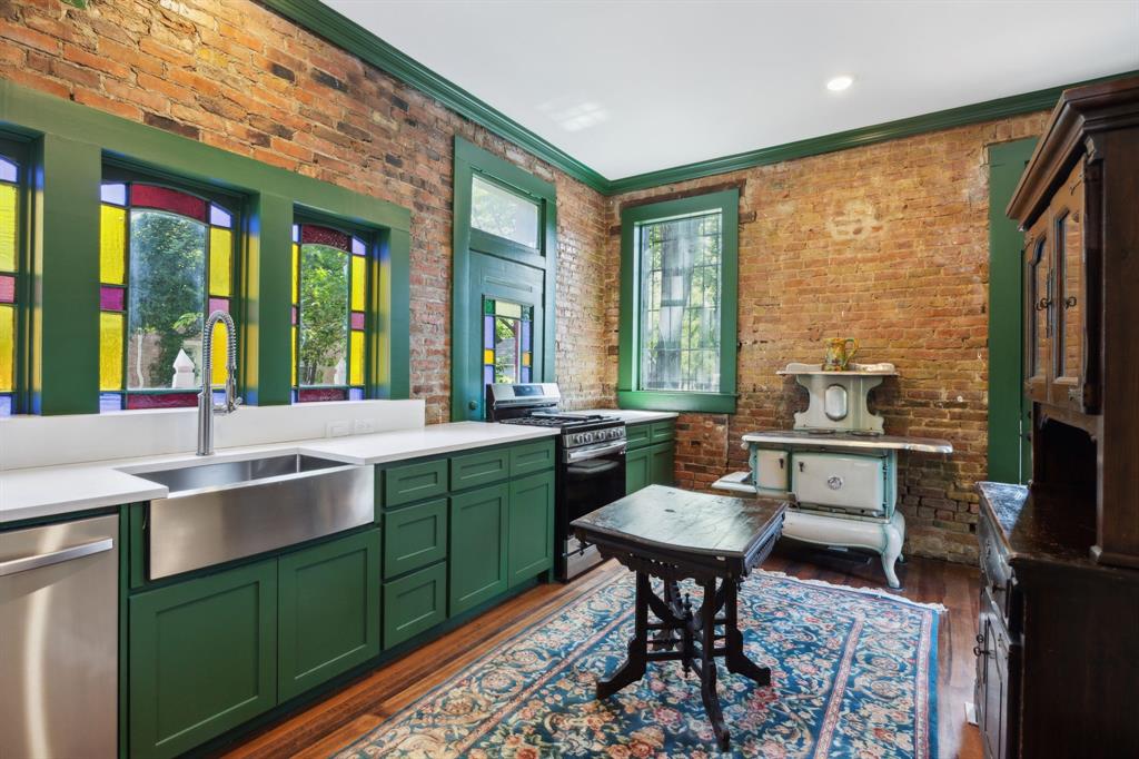 Overands Add - Commercial Sale