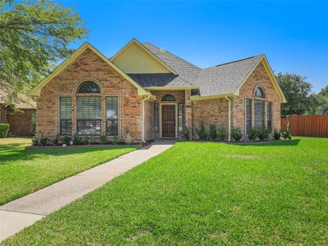 Photo of 136 Highland Meadow Circle, Coppell, TX 75019 (MLS # 21381557)