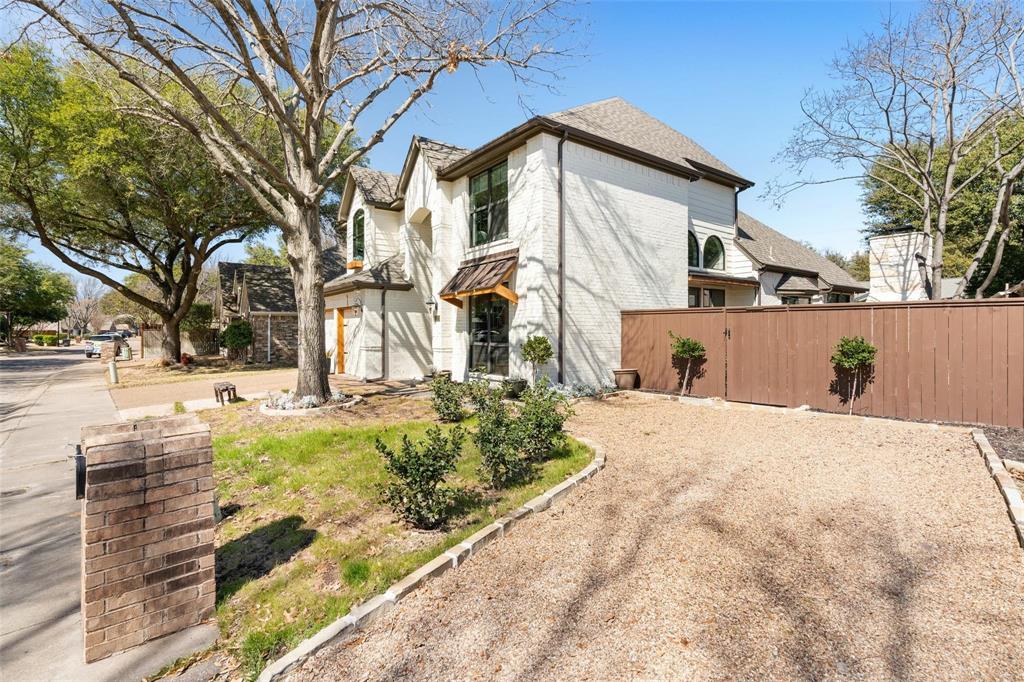4011 Azure Lane