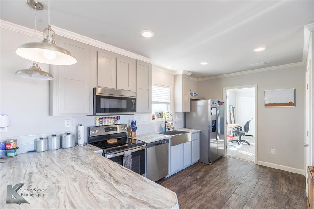 JAZ FLATS - Residential