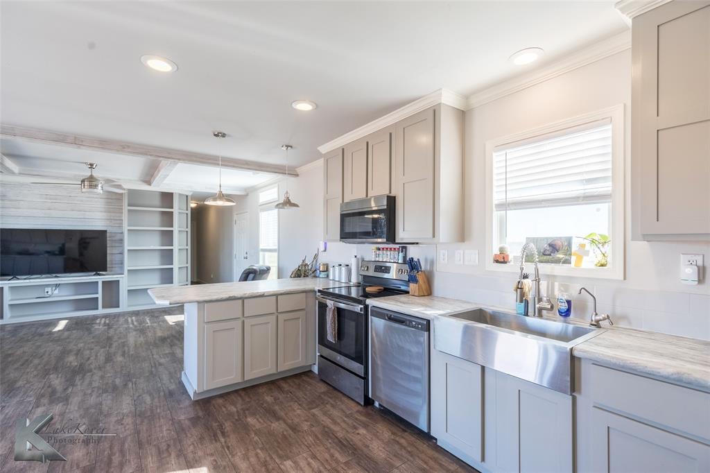 JAZ FLATS - Residential