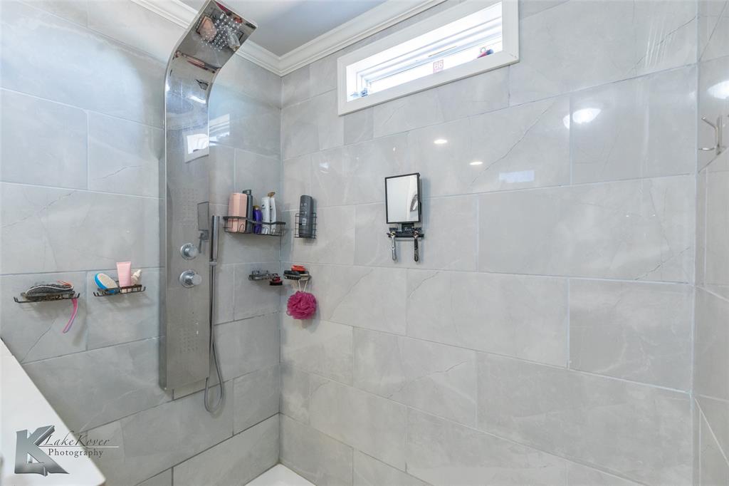 JAZ FLATS - Residential