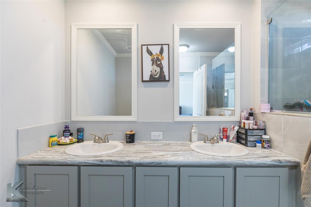 JAZ FLATS - Residential