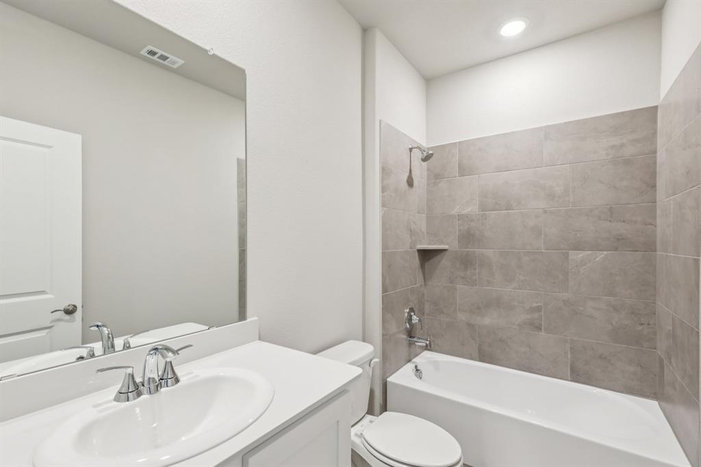 Lakehaven - Residential