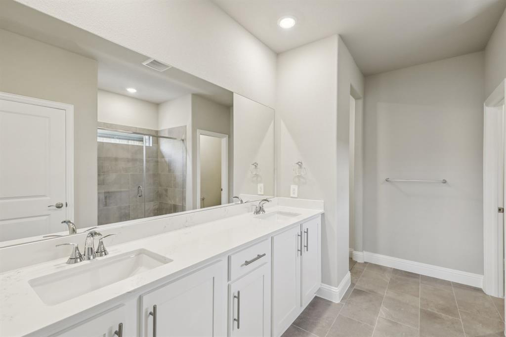 Lakehaven - Residential