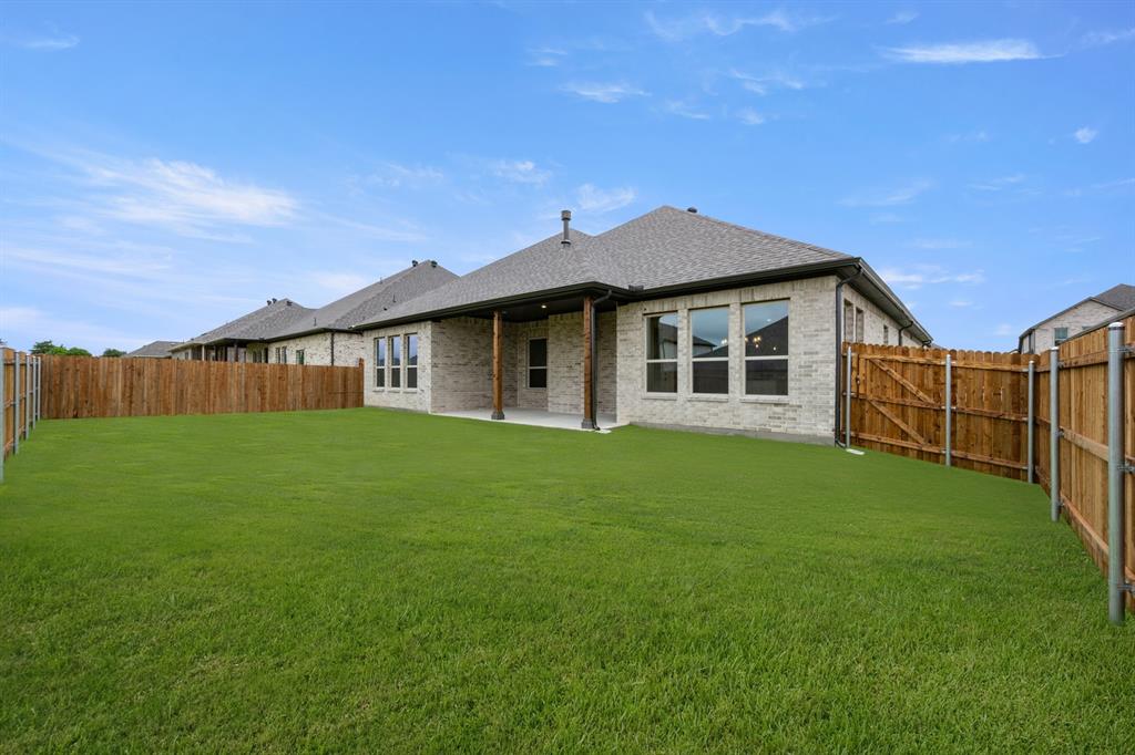 Sheppard's Place - Residential