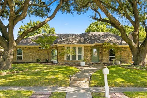Photo of 1855 Hatherly Drive, Plano, TX 75023 (MLS # 21361554)