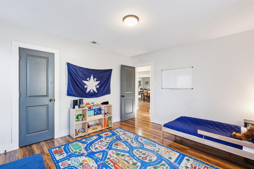 Black & Minsky - Residential