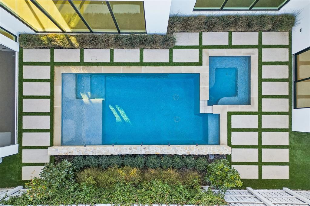 Linwood Place - Residential