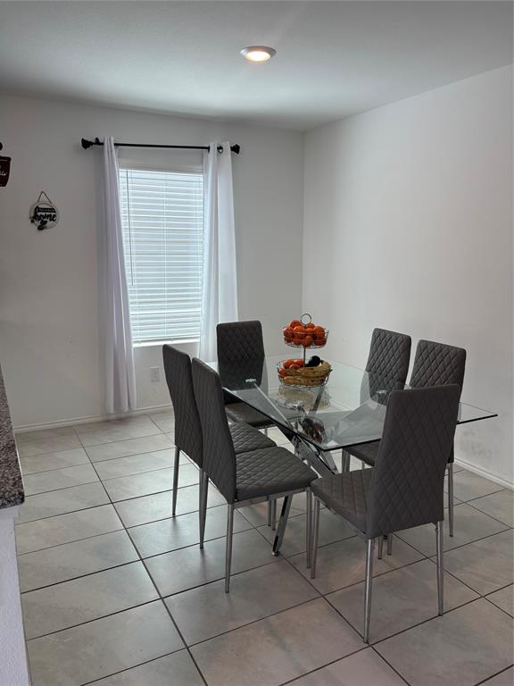 Singleton Villas West Add - Residential Lease