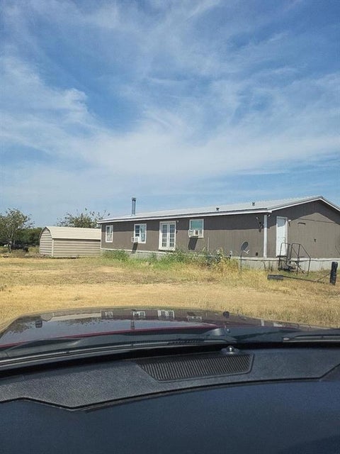 Photo of 851 County Road 4625, Trenton, TX 75490 (MLS # 21390968)