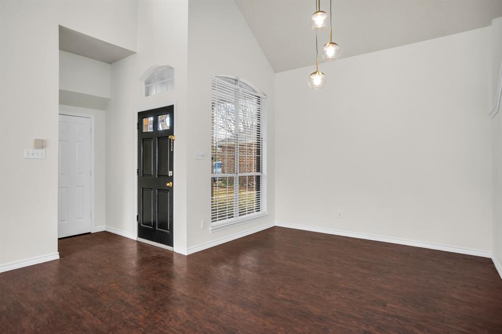 2952 Crystal Springs Lane