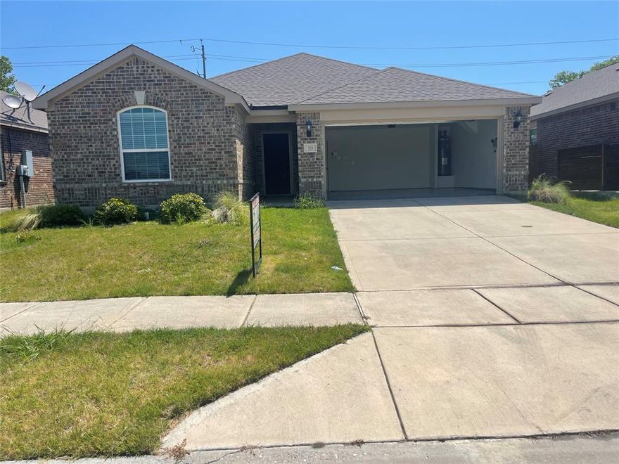 This lovely 4 bedroom home features a large family room with lots of light. The fully equipped kitchen showcases new, energy-efficient kitchen appliances and stunning granite counter tops. The spacious master suite features a large walk-in closet, garden tub and separate walk-in shower. This home is a must see! ***Refrigerator is Included***