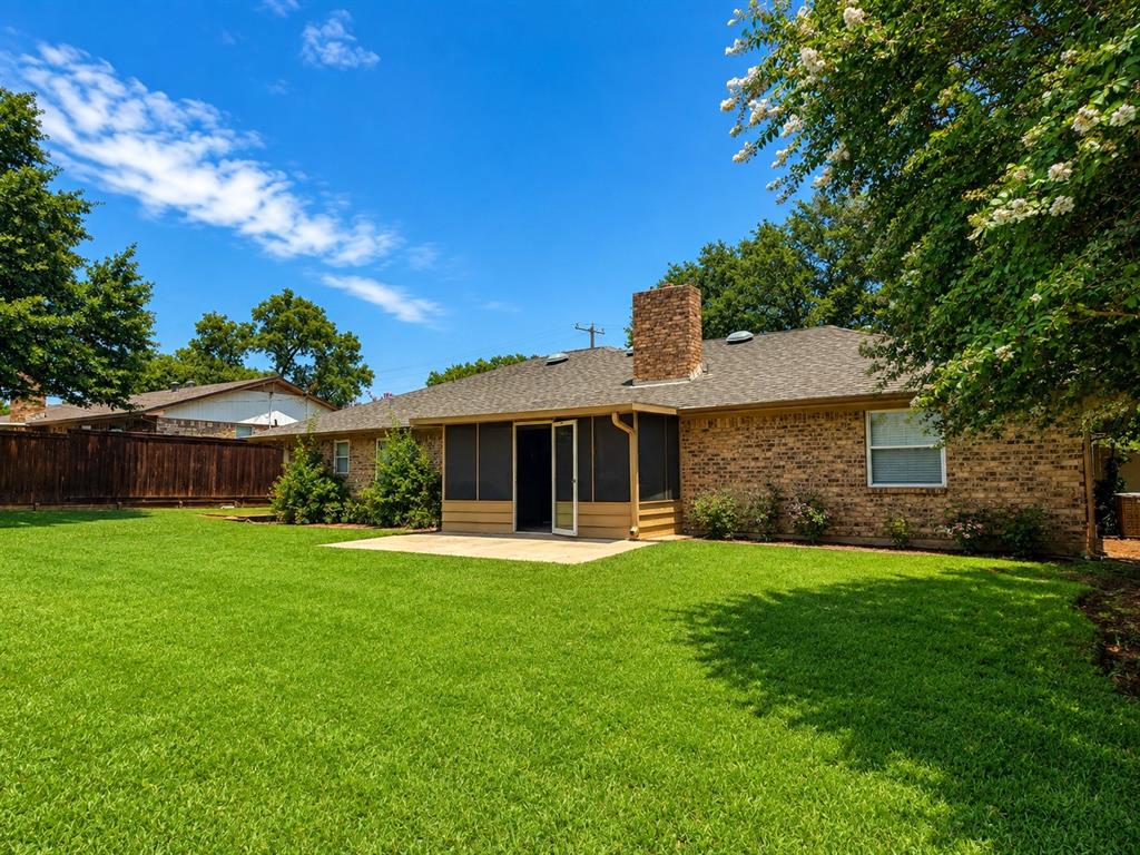 3313 Lakeview Drive