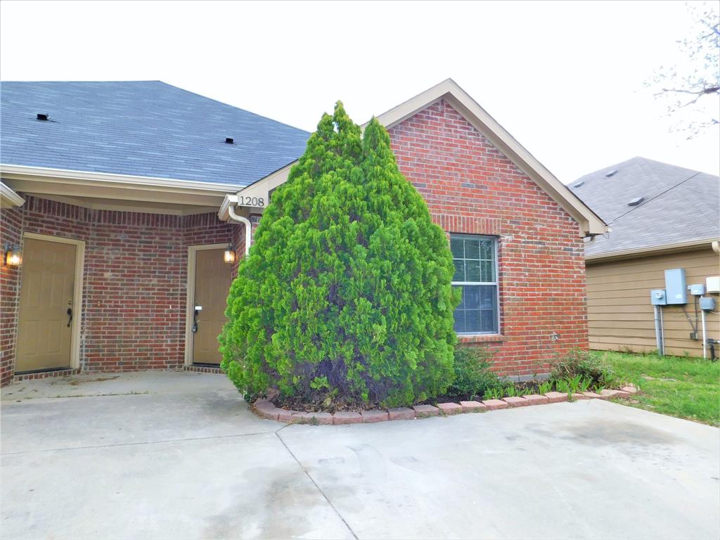 Meadow Oaks Add Third Sec - Residential Lease