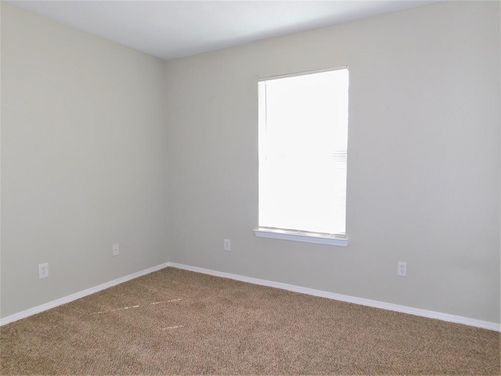 Meadow Oaks Add Third Sec - Residential Lease