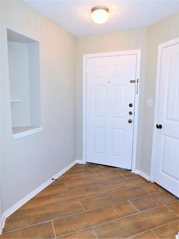 Meadow Oaks Add Third Sec - Residential Lease