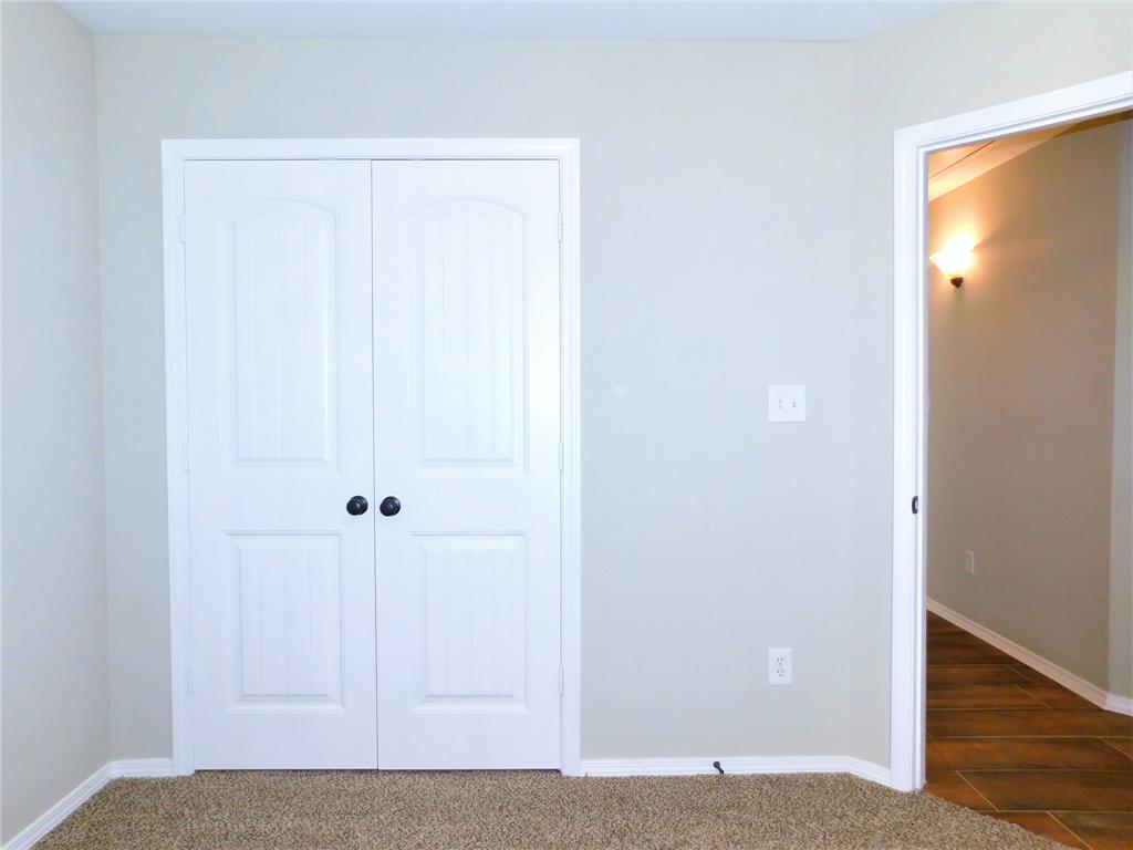 Meadow Oaks Add Third Sec - Residential Lease