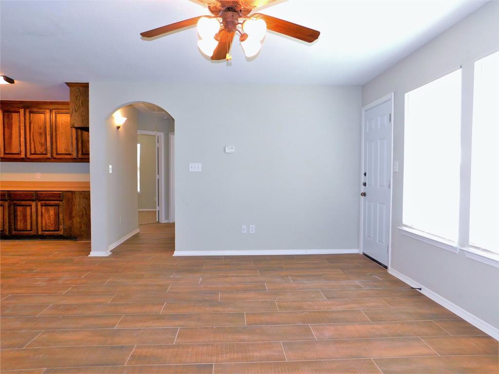 Meadow Oaks Add Third Sec - Residential Lease