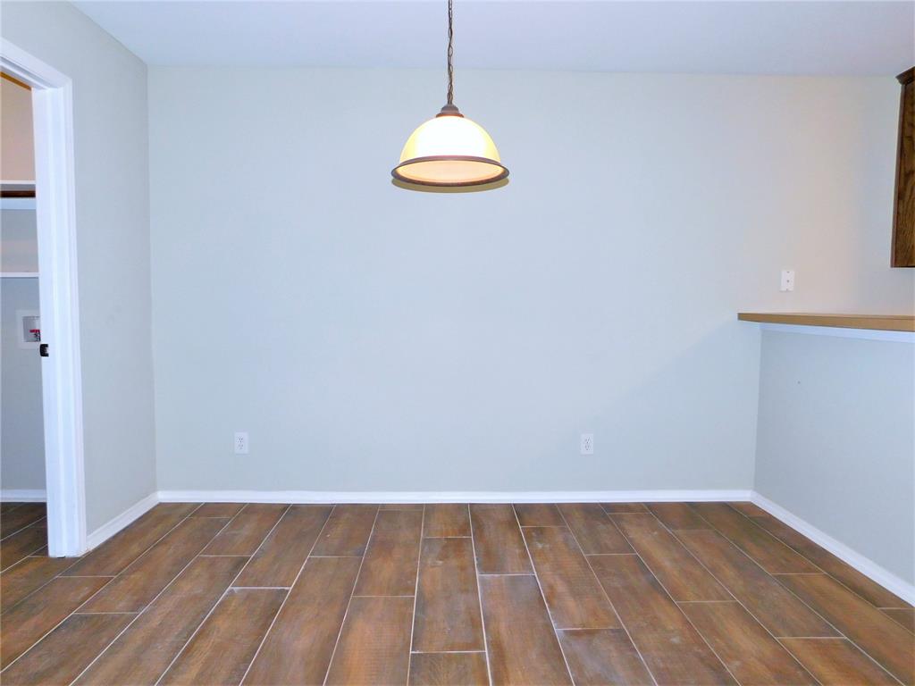 Meadow Oaks Add Third Sec - Residential Lease