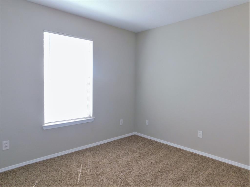 Meadow Oaks Add Third Sec - Residential Lease