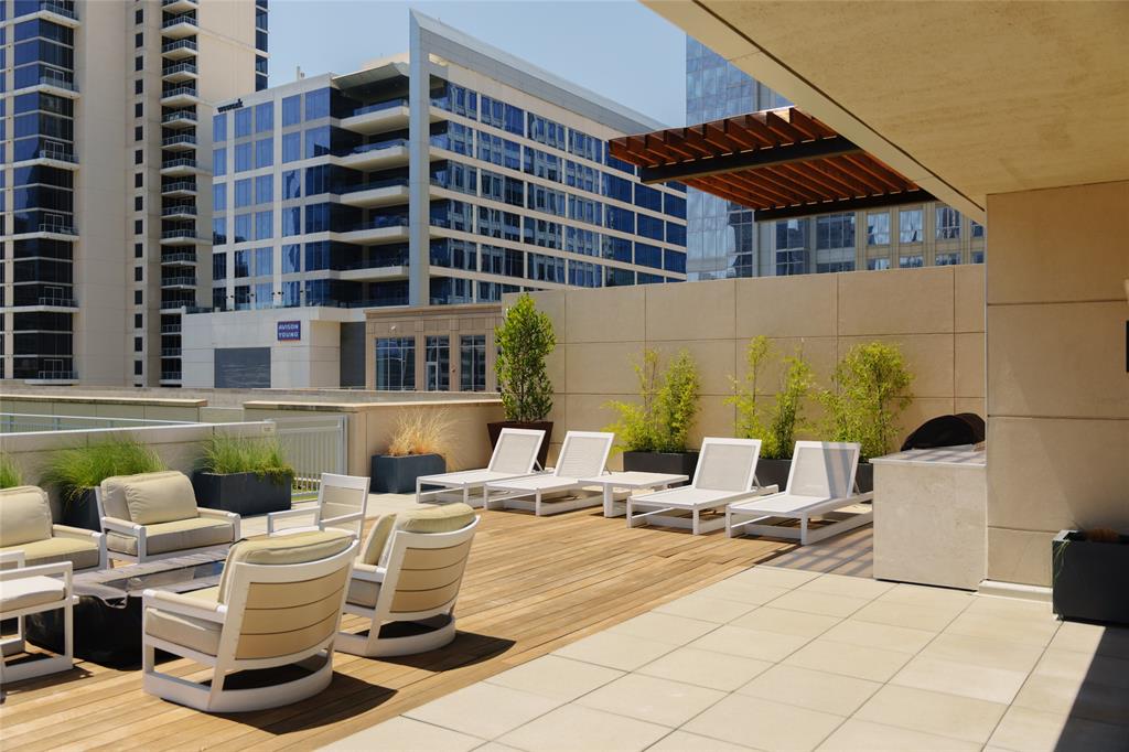 PARKSIDE RESIDENTIAL CONDOMINIUM - Residential