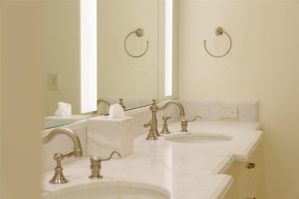 PARKSIDE RESIDENTIAL CONDOMINIUM - Residential