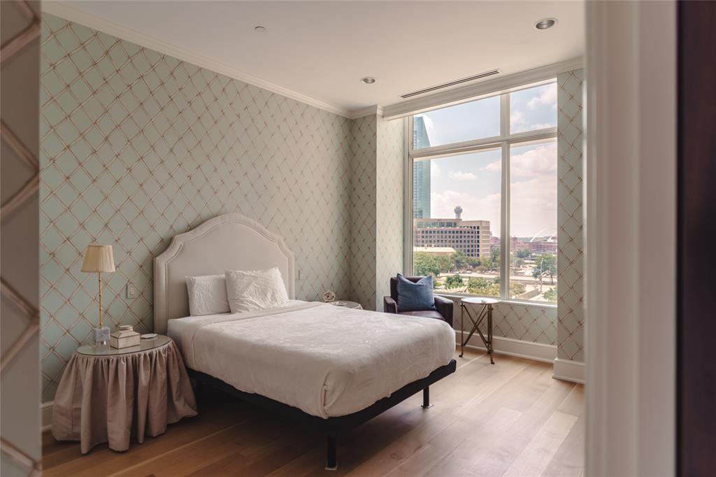 PARKSIDE RESIDENTIAL CONDOMINIUM - Residential