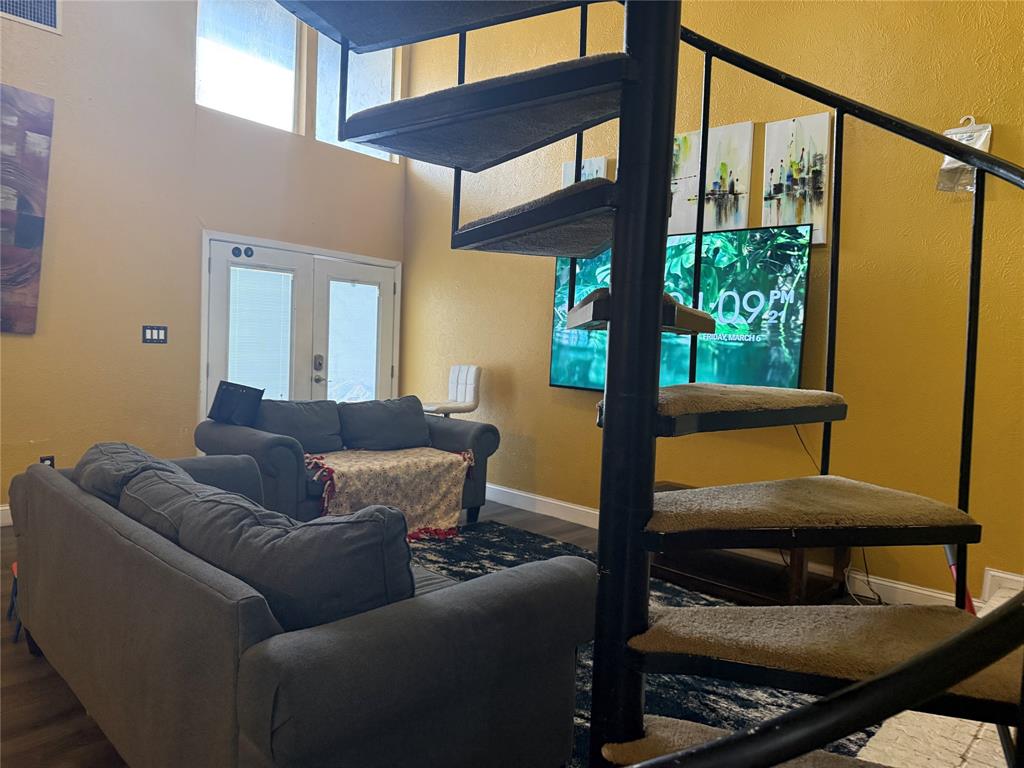 9822 Amberton Parkway