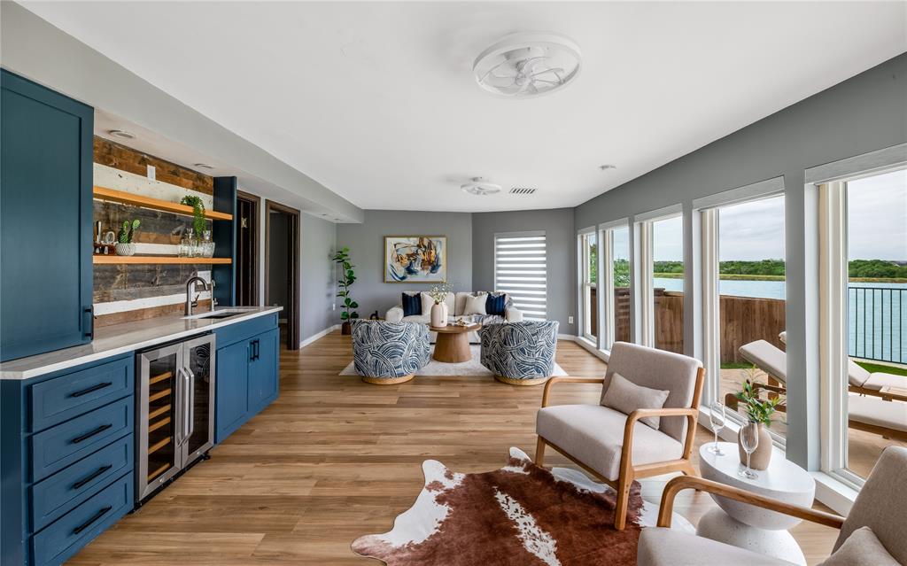 Twenty In Trophy - Residential