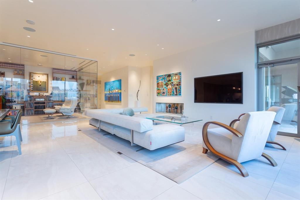 Stoneleigh Residences - Residential