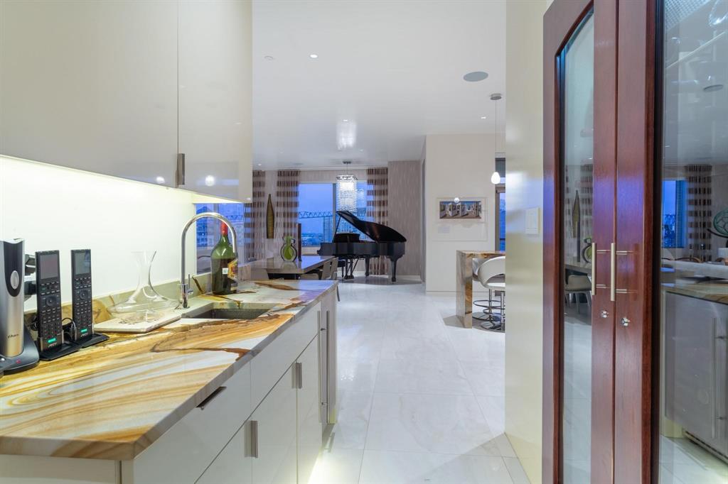 Stoneleigh Residences - Residential