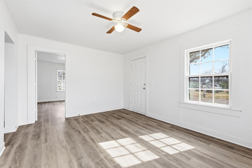 Photo of 803 E 14th Street, Bonham, TX 75418 (MLS # 21391753)