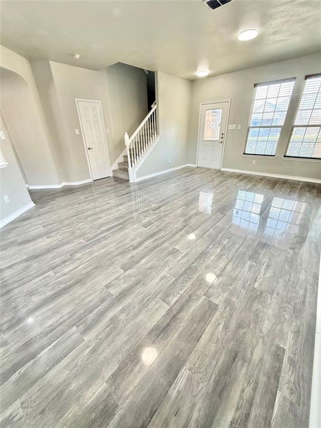 Photo of 606 Serenade Lane, Euless, TX 76039 (MLS # 21161871)