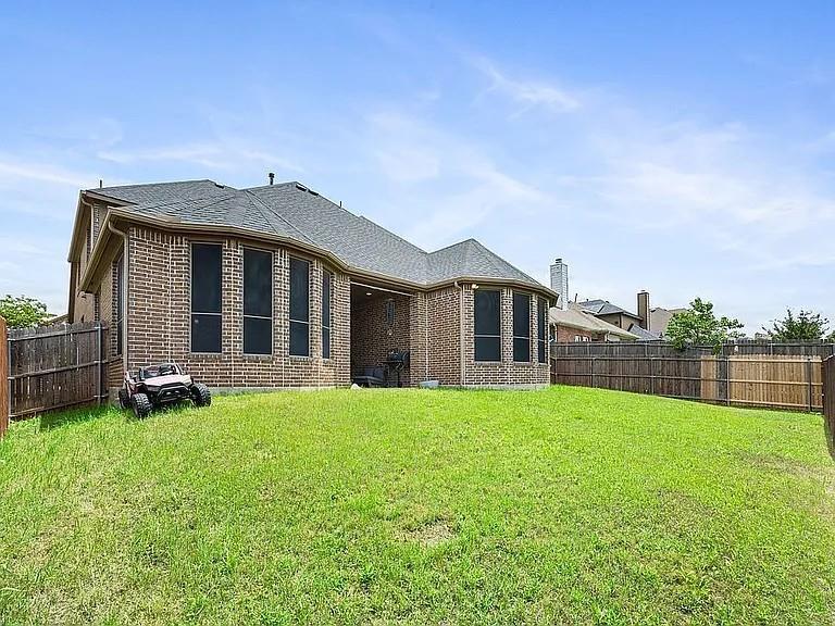 8608 Snowdrop Court