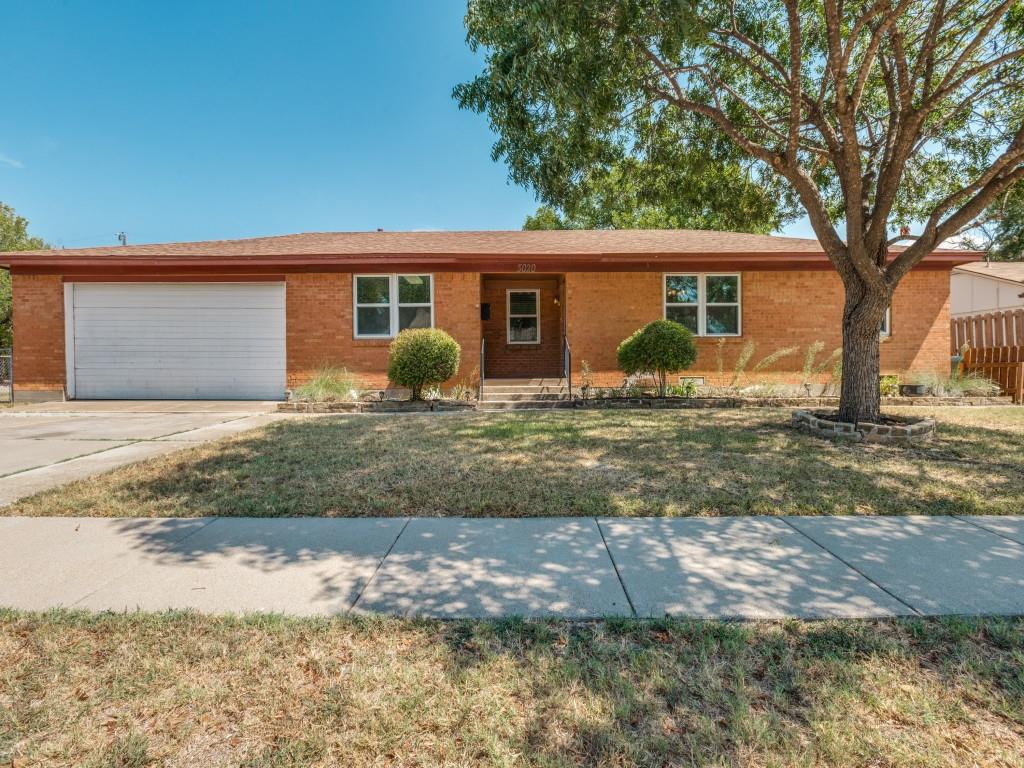 5020 Susan Lee Lane