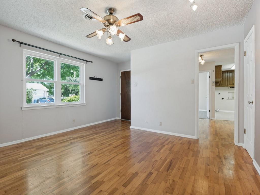 5020 Susan Lee Lane