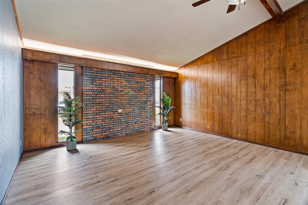 Ridgeway Plaza - Commercial Sale