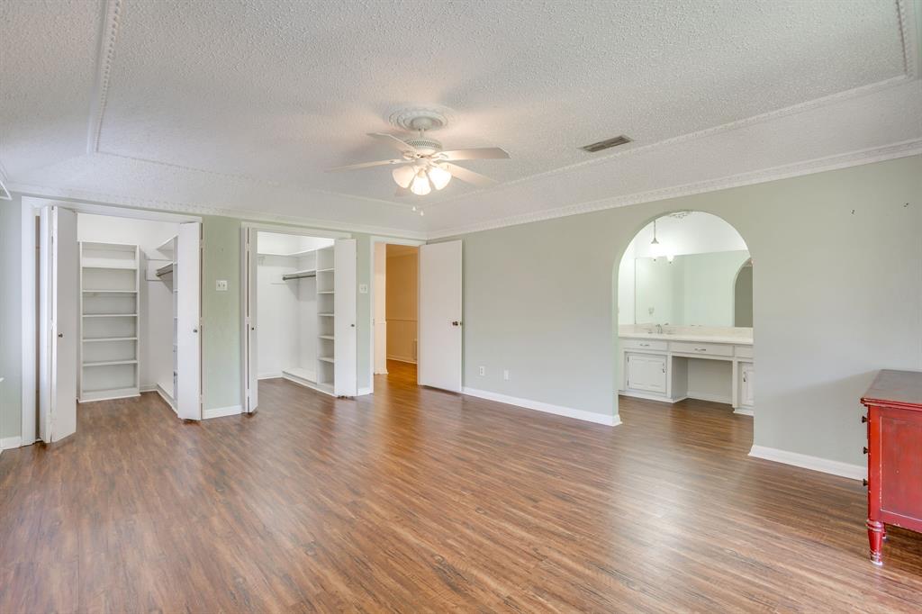 Decordova Bend Estate - Residential