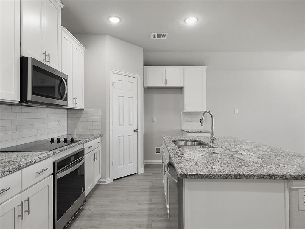 DeBerry Reserve - Residential