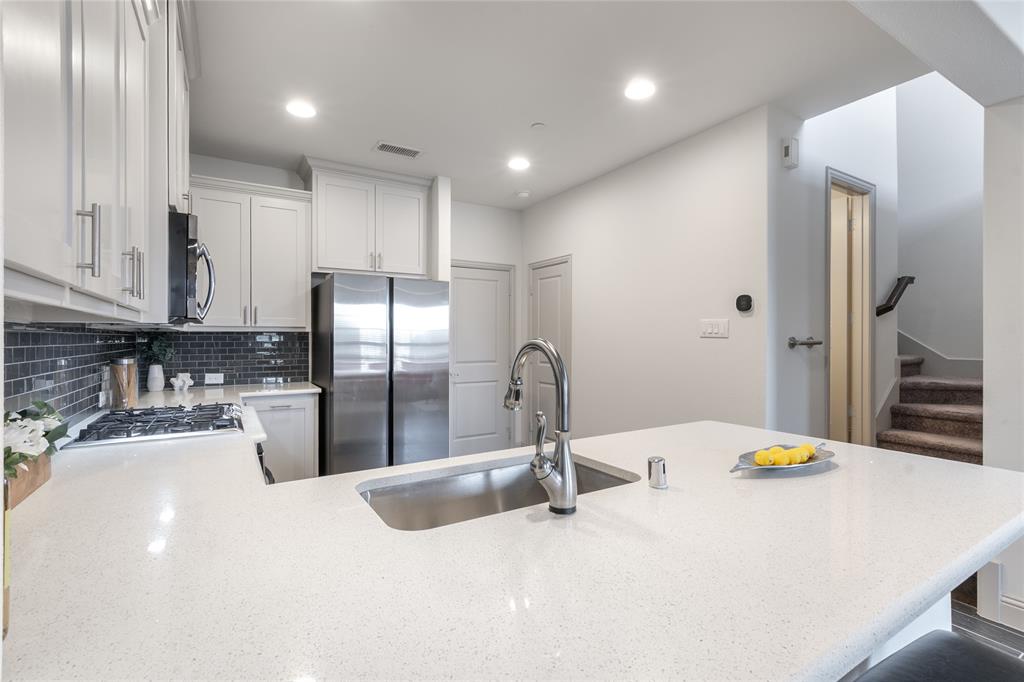 Mustang Park Ph Seven - Residential