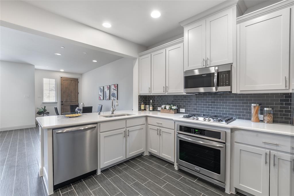 Mustang Park Ph Seven - Residential