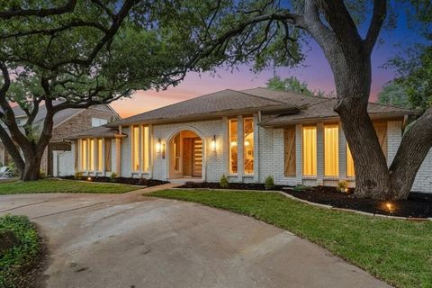 9219 Windy Crest Drive Dallas TX 75243